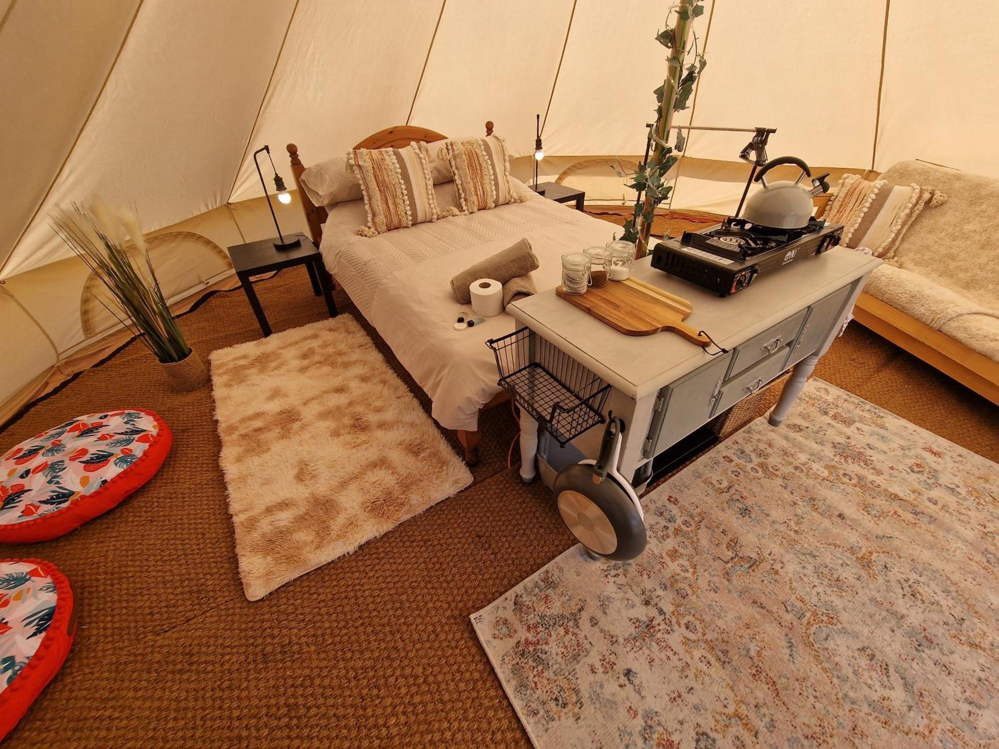Beautiful 1-Bed Bell Tent In Holyhead Exterior photo